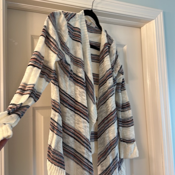 Medium Pink Republic Cardigan - Picture 3 of 4